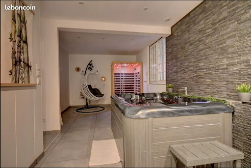 Photo de Appartement Jacuzzi & Sauna Brest à Brest (29200)