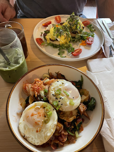 Churn Cafe - Visual