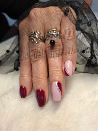 Photo n°4 de Onglerie Saint Eloy à Saint-Éloy-de-Gy (Centre de bien-être)