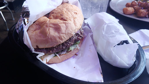 Carl's Bar & Delicatessen - Thumbnail