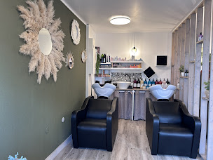 Photo n°2 de Charlène coiffure à Coutances (Magasin de produits de beauté)