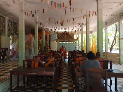 Photos of Southern Angkor Pagoda