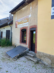 Photo n°11 de L'univers de Céline à Buvilly (Salon de manucure)