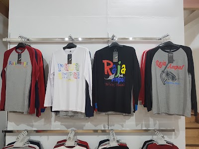 Photos of Souvenir T-shirt Store Raja Ampat