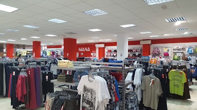 Photos of M.A.N.a