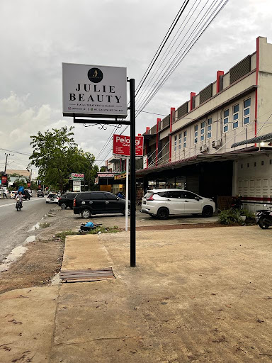 Salon kecantikan Juliebeauty