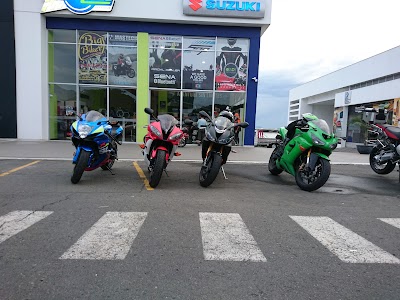 Photos of AUTOMOVILI SUPERSTORE SUZUKI