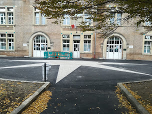 Photo n°7 de Champion Jr à Fourqueux (Société de travaux publics)