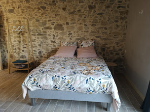 Photo n°6 de Les chambres d'hôtes de la grande thibaudière à La Plaine (Chambre d'hôtes)