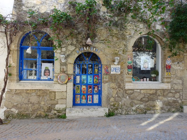 Kirli Çıkı Sanat Galerisi