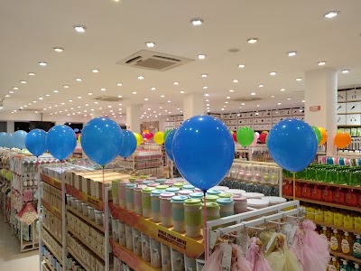 Photos of MIEICV International Fashion Showroom