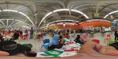 Photos of Giant Botani Square
