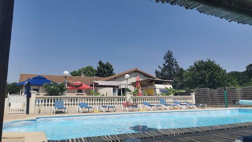 Photo de Camping Chante-Merle à Chantemerle-les-Blés (26600)