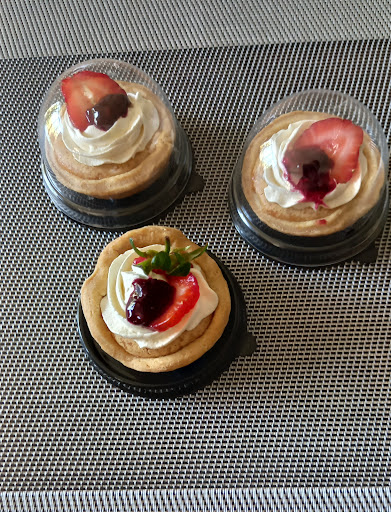 Ivonne Deli Cake - Thumbnail