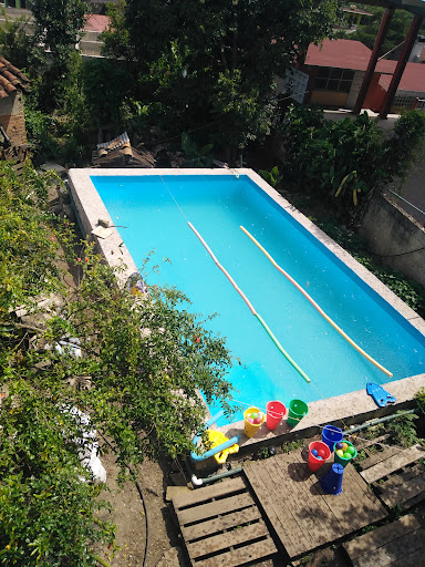 ESCUELA DE NATACION "LA CALZADA "