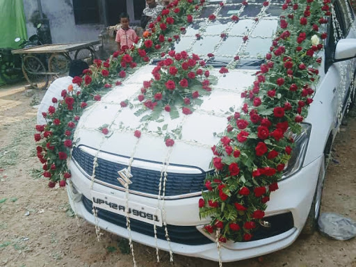 Yatra taxi provider all types of cars are available here contact number 8840252322 post image