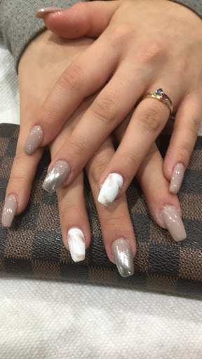 Macy's Hair & Nails Gallery - United States