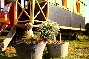 Photo n°10 de Le domaine des Grillots - roulottes à Beaulon (Chambre d'hôtes)