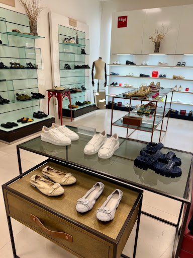 SHOE REPUBLIC - Thumbnail