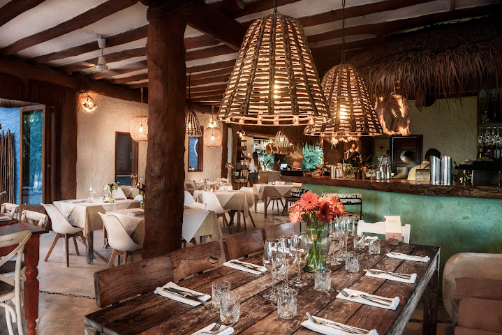 Mandarina Seaside restaurant by null