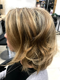 Photo n°8 de Hair Style à Amiens (Salon de coiffure)