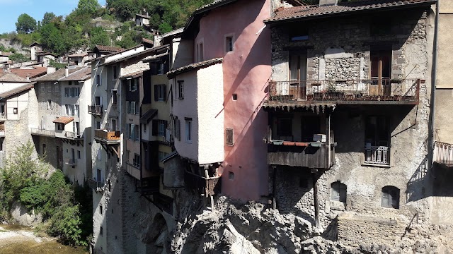 Les maisons suspendues de Pont-en-Royans