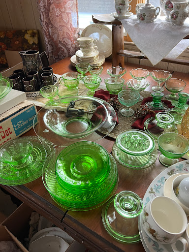 Hometown Estate Sales - Thumbnail