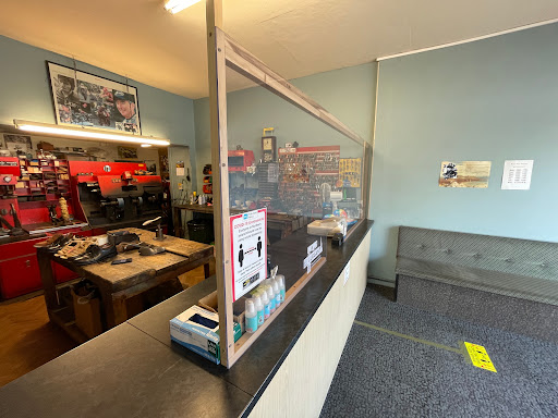 Roxy Shoe Repairs