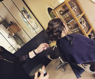 Photo n°13 de Le Bain de Plantes coiffeur et institut de beauté à Louhans (Magasin de perruques)