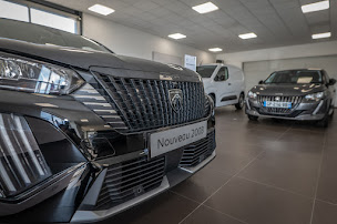 Photo n°2 de GWENDAL OLIVEUX AUTOMOBILES GRAND-CHAMP à Grand-Champ (Concessionnaire automobile)