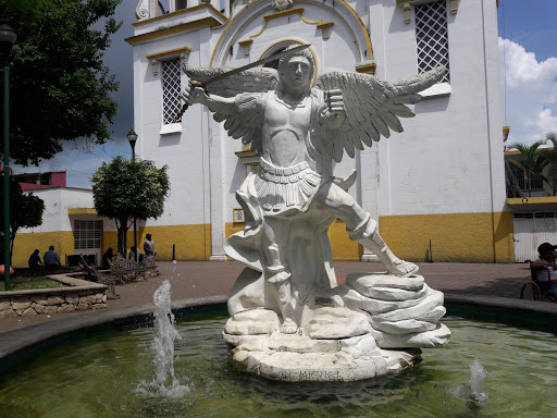 Parque e Iglesia San Miguel Arcangel Gallery - Mexico