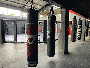 Photo n°5 de District Training Zone à Montreuil (Professeur de yoga)