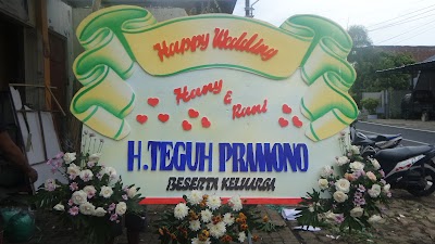 Photos of Board Leter & Sell Interest In Malang
