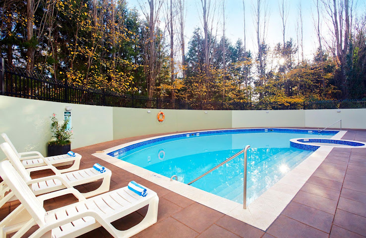 Crowne Plaza Canberra by IHG by null