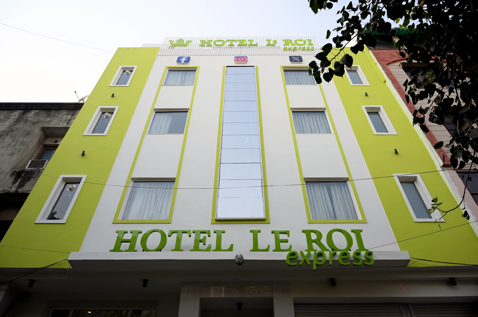Hotel Le Roi Express @ Karol Bagh
