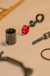 Photo n°4 de B-Cyclerie - Atelier Vélo - Suspension - VTT - Route à Sainte-Foy-Tarentaise (Magasin de réparation de vélos)