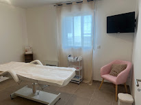 Derm Center à Clavette