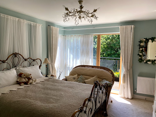 AH Decorators - Visual
