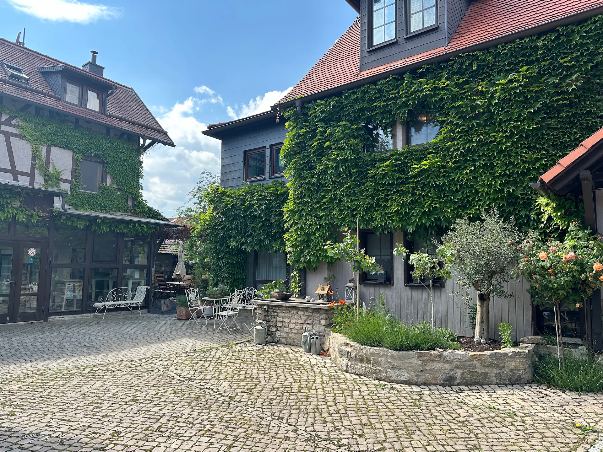Bio Kastanienhof - Pension, Ayurveda & Kräuterwellness