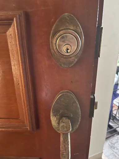 Instant Lock Spec.& Svcs. - Singapore