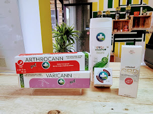 Photo n°7 de Tatie CBD Saint Laurent du Var à Saint-Laurent-du-Var (Magasin de cannabis)