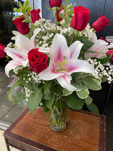 Leo's Florist - Thumbnail