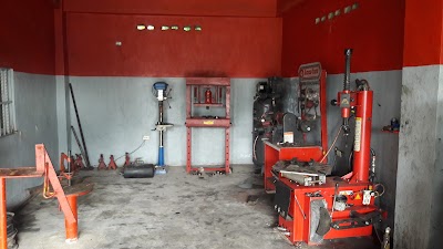 Photos of Lugri Gomas Express