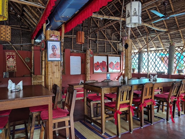 Le Yogi Restaurant