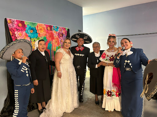 Los Ordaz las Voces del Mariachi
