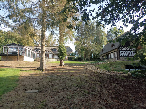 Photo de Gîte du Bois l'Abbé - Location vacances gîte groupe avec piscine chauffée week-end séminaires (Normandie, Deauville, Honfleur) à Épaignes (27260)