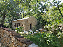 Le Donjon des Combes et son jacuzzi à Fayence
