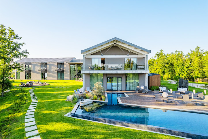 Le Cattedrali Relais by LAQUA Collection by null