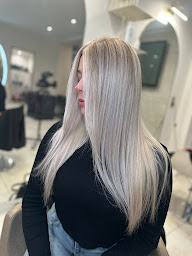 Photo n°30 de Le Salon Indila (Beauty Blonde) à Arras (Salon de coiffure)