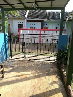 Rumah Juno, Author: asep mujijat